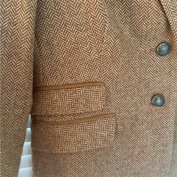 Dubarry of Ireland Tan Herringbone Blazer - Picture 2 of 9